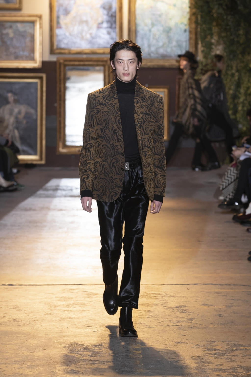 Fashion Week Milan Fall/Winter 2020 look 38 from the Etro collection menswear