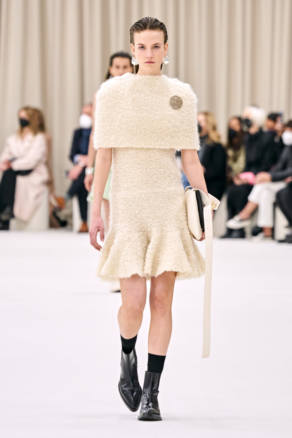 Fashion Week Milan Fall/Winter 2022 look 38 from the Jil Sander collection womenswear