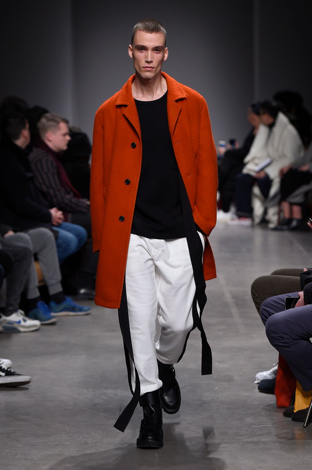 Fashion Week Milan Fall/Winter 2017 look 40 from the Ports 1961 collection menswear