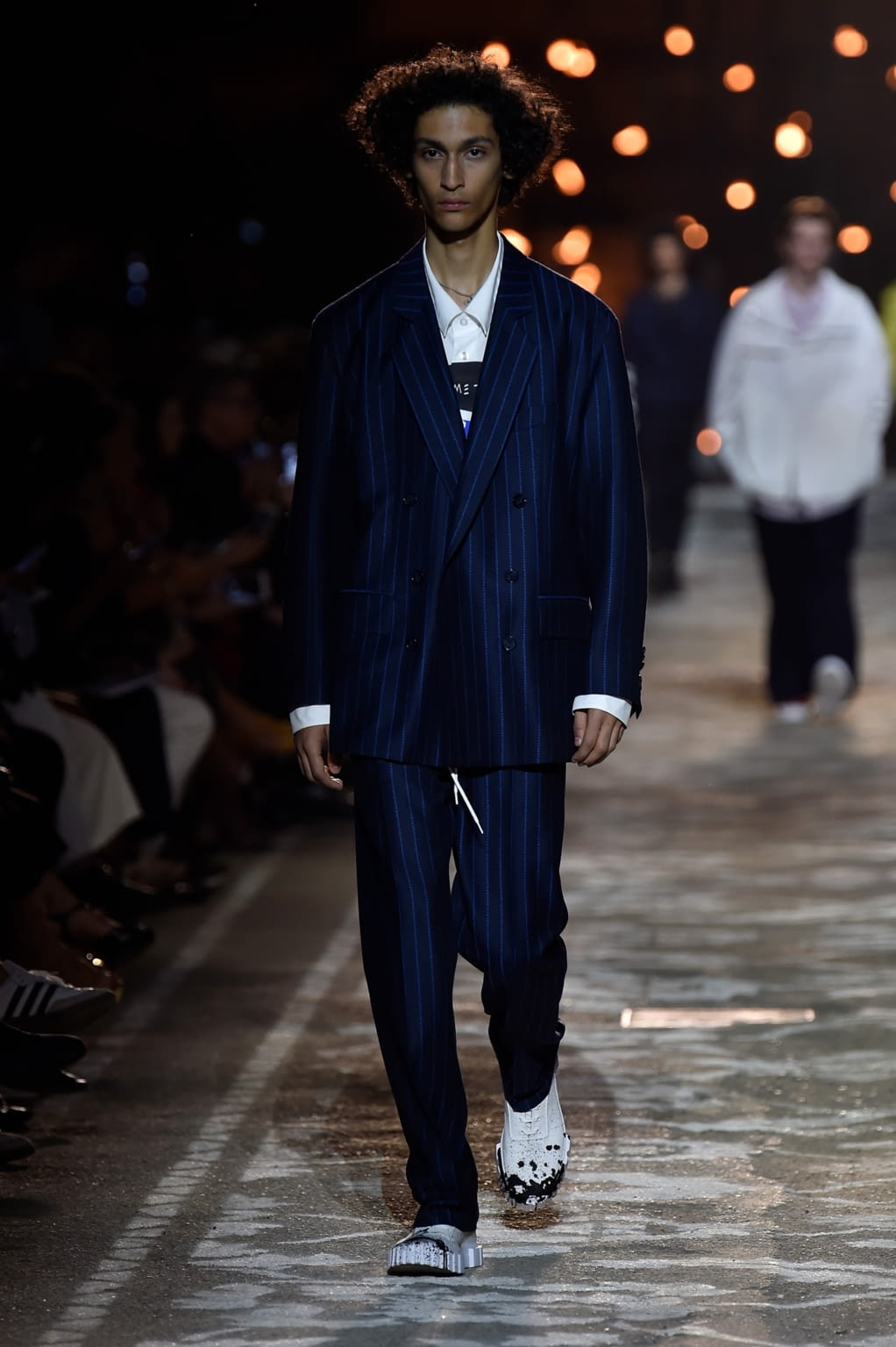 Fashion Week Florence Spring/Summer 2018 look 38 from the HUGO collection 男装