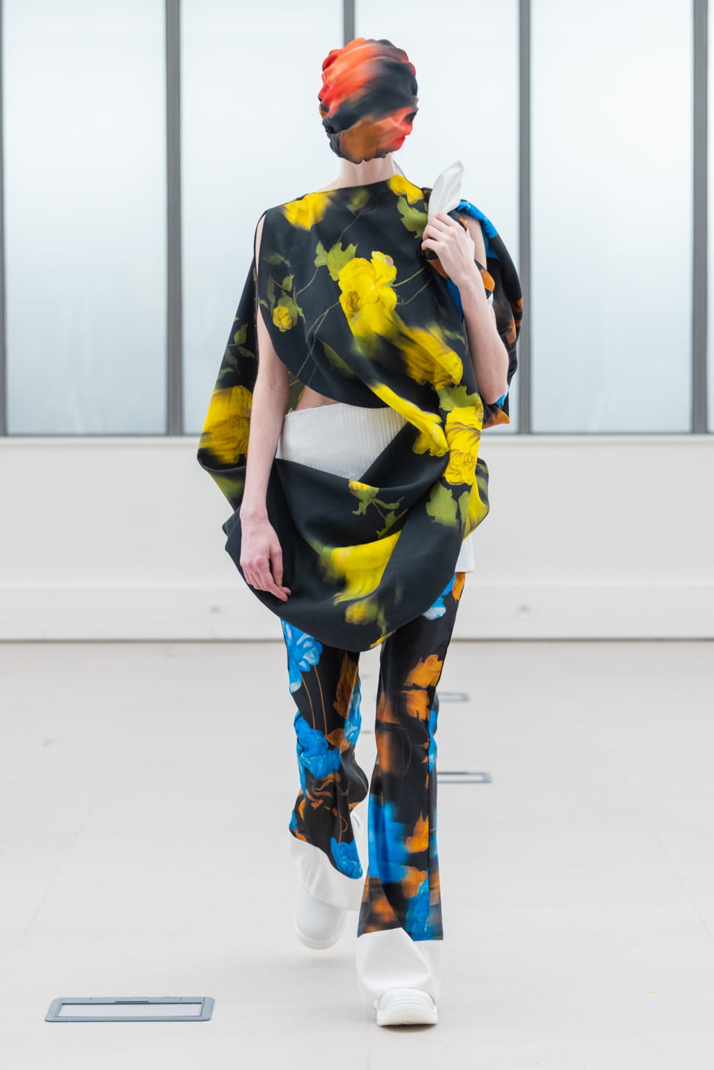 Fashion Week Paris Fall/Winter 2022 look 38 from the IFM PARIS collection womenswear