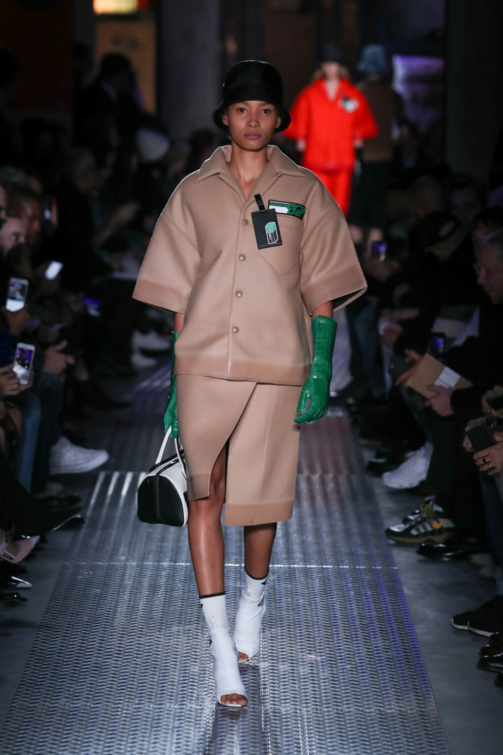 Fashion Week Milan Pre-Fall 2018 look 38 from the Prada collection 女装