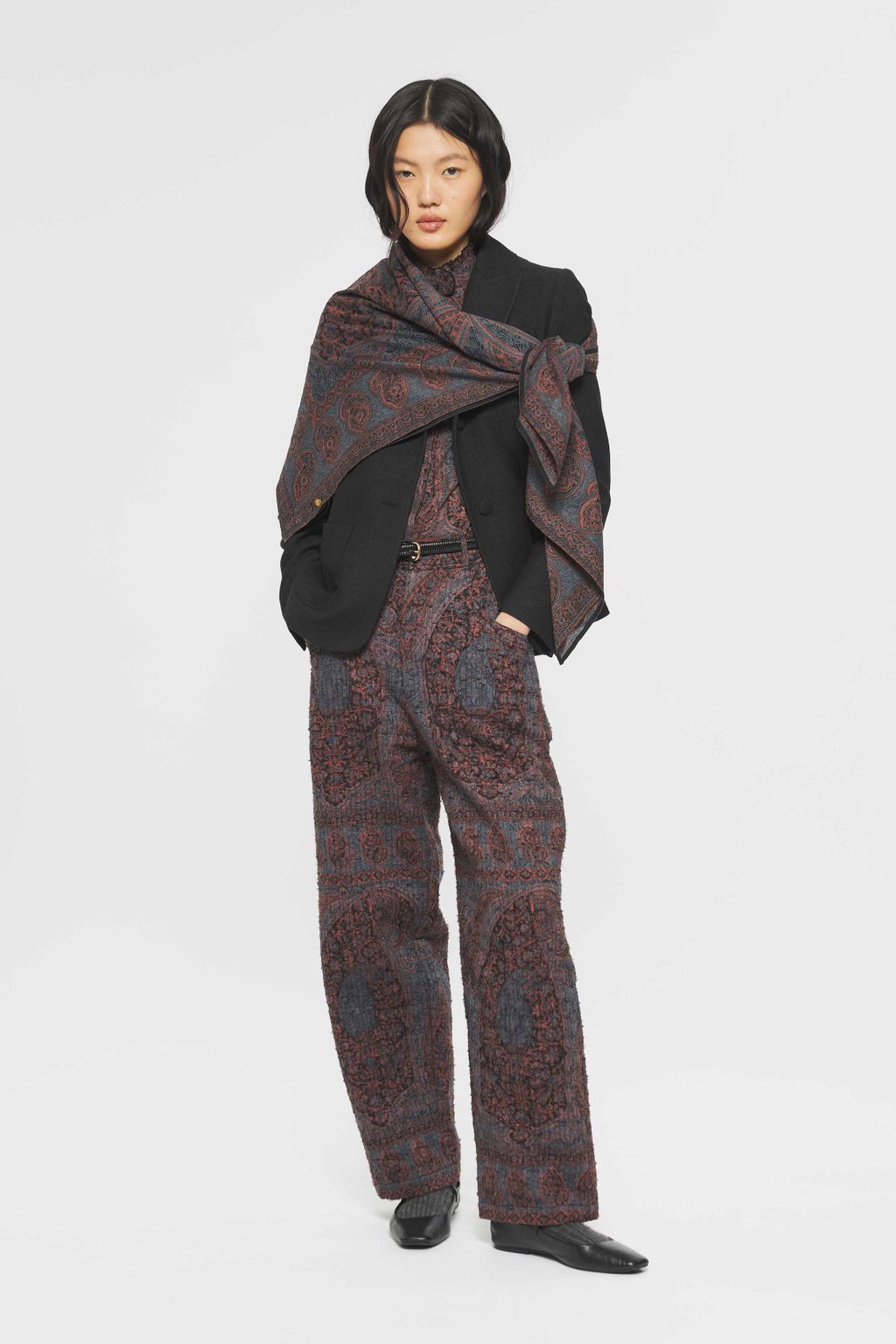 Fashion Week Paris Fall/Winter 2024 look 38 de la collection Antik Batik womenswear