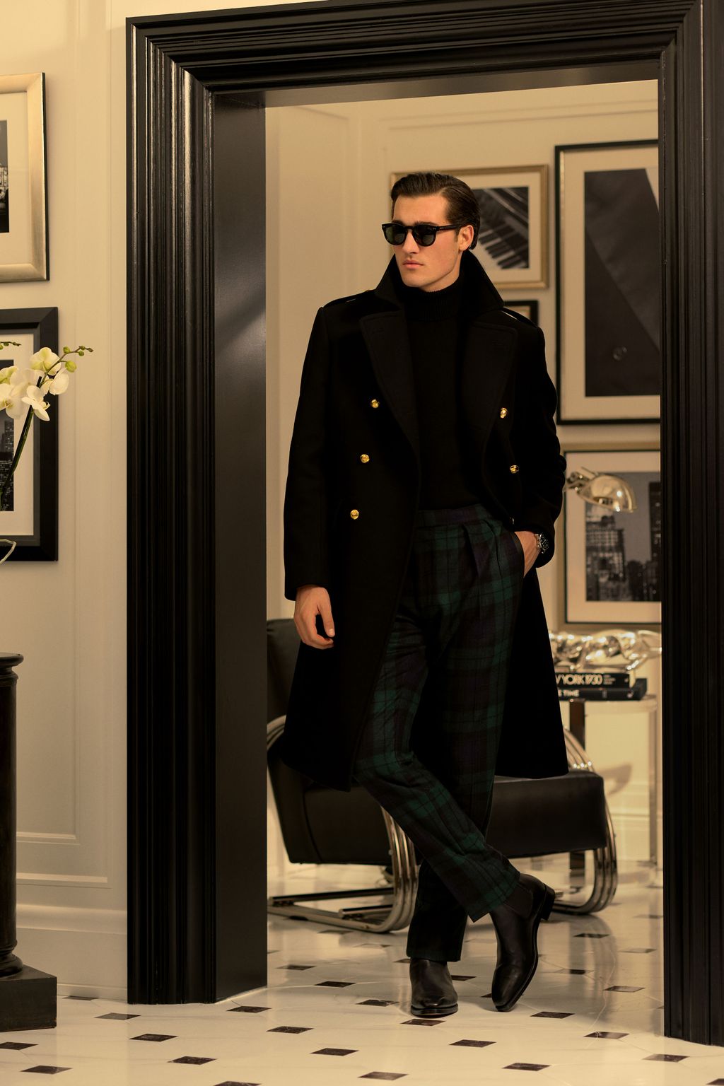 Fashion Week New York Fall/Winter 2024 look 39 from the Ralph Lauren Purple Label collection menswear