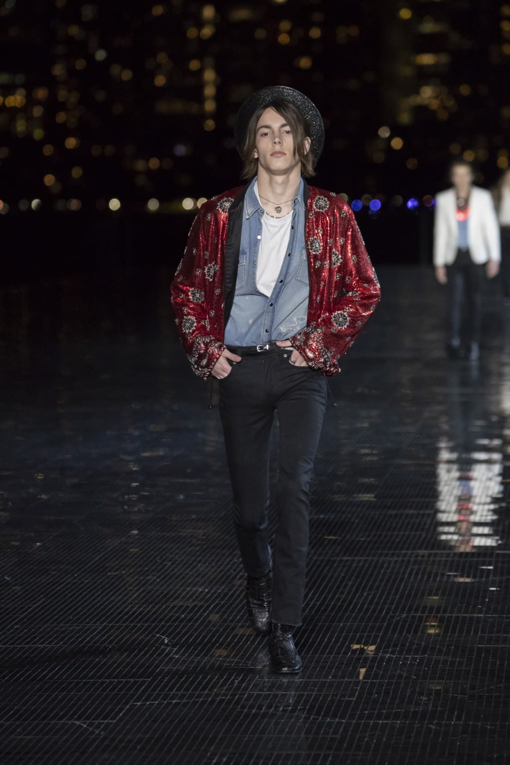 Fashion Week New York Spring/Summer 2019 look 39 from the Saint Laurent collection menswear