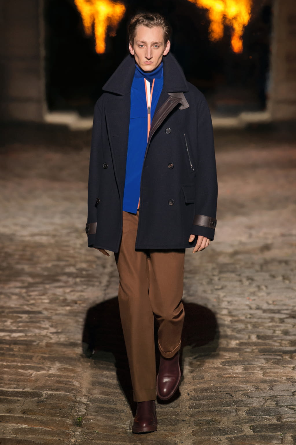 Fashion Week Paris Fall/Winter 2018 look 39 from the Hermès collection 男装