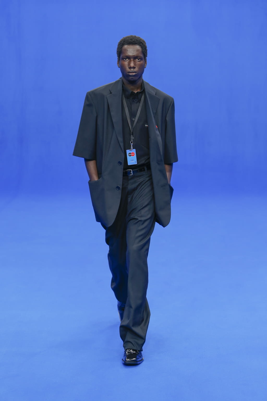 Fashion Week Paris Spring/Summer 2020 look 4 from the Balenciaga collection 女装