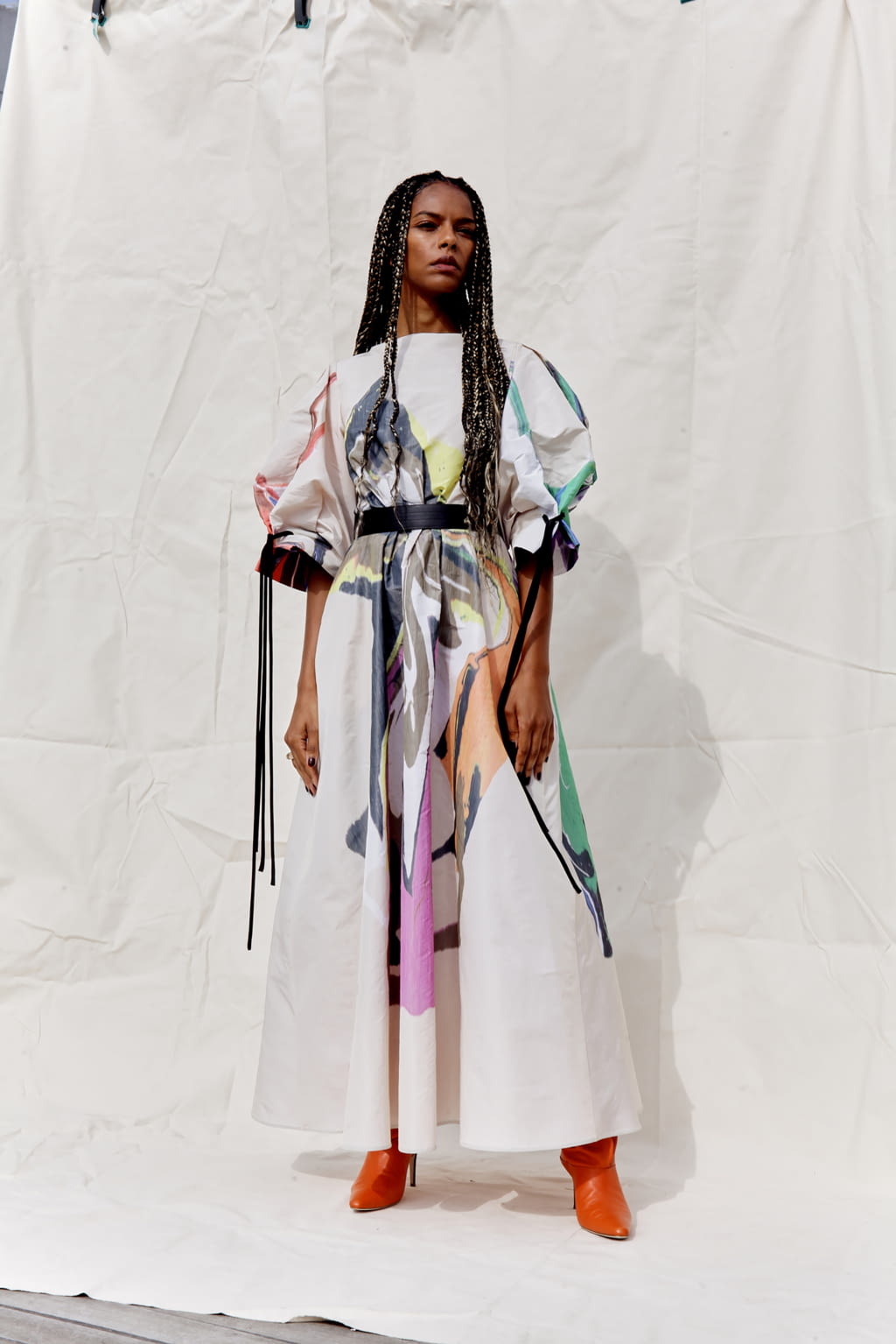 Fashion Week London Spring/Summer 2021 look 4 from the Roksanda collection 女装