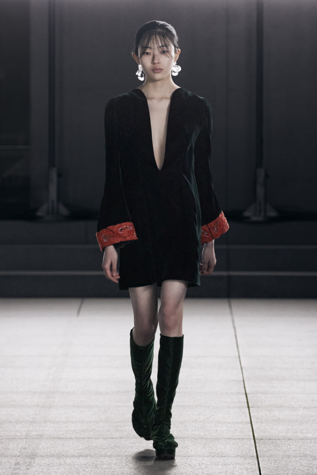 Fashion Week Paris Fall/Winter 2022 look 4 from the Mame Kurogouchi collection womenswear