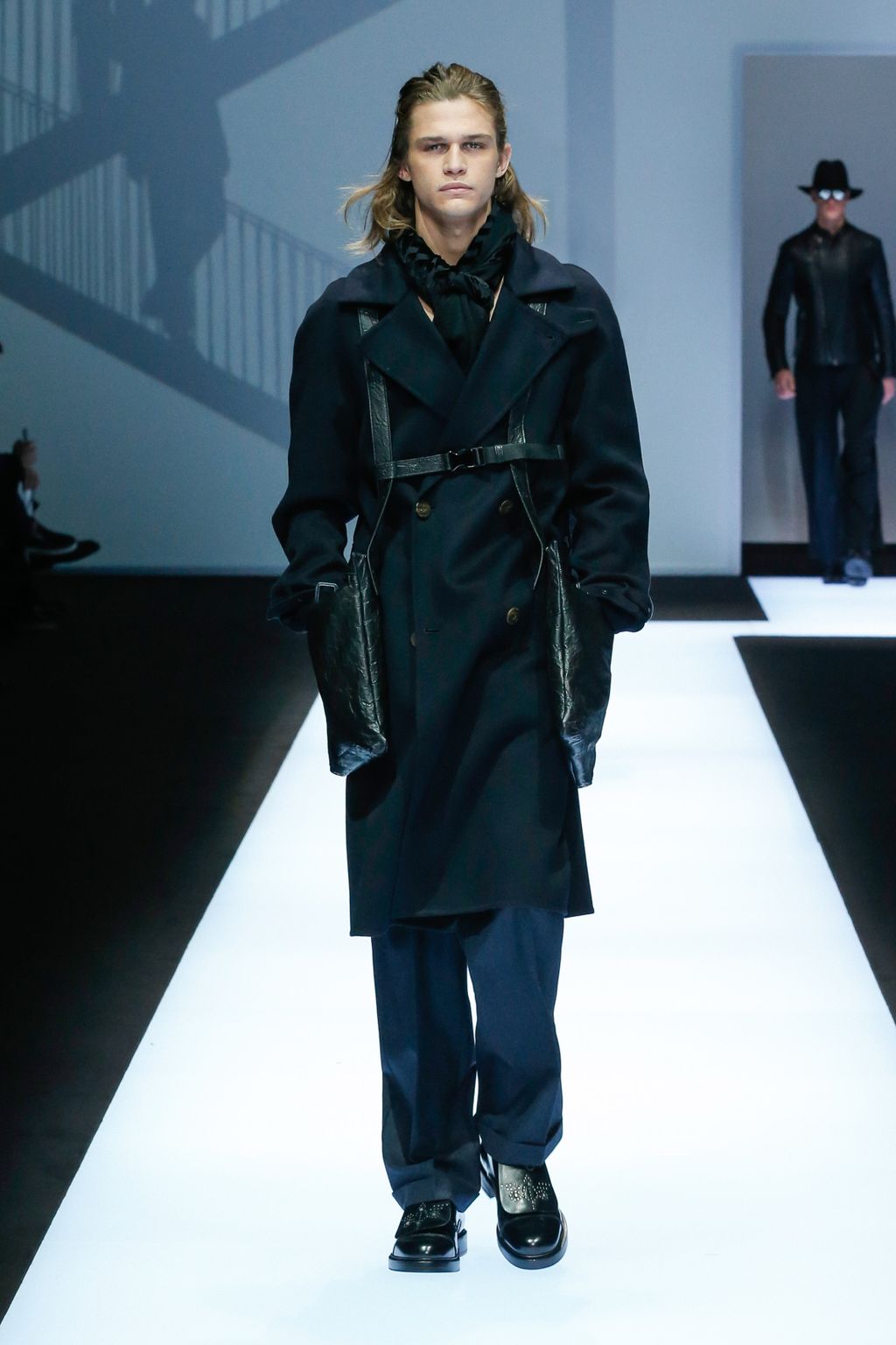 Fashion Week Milan Fall/Winter 2017 look 40 from the Emporio Armani collection menswear