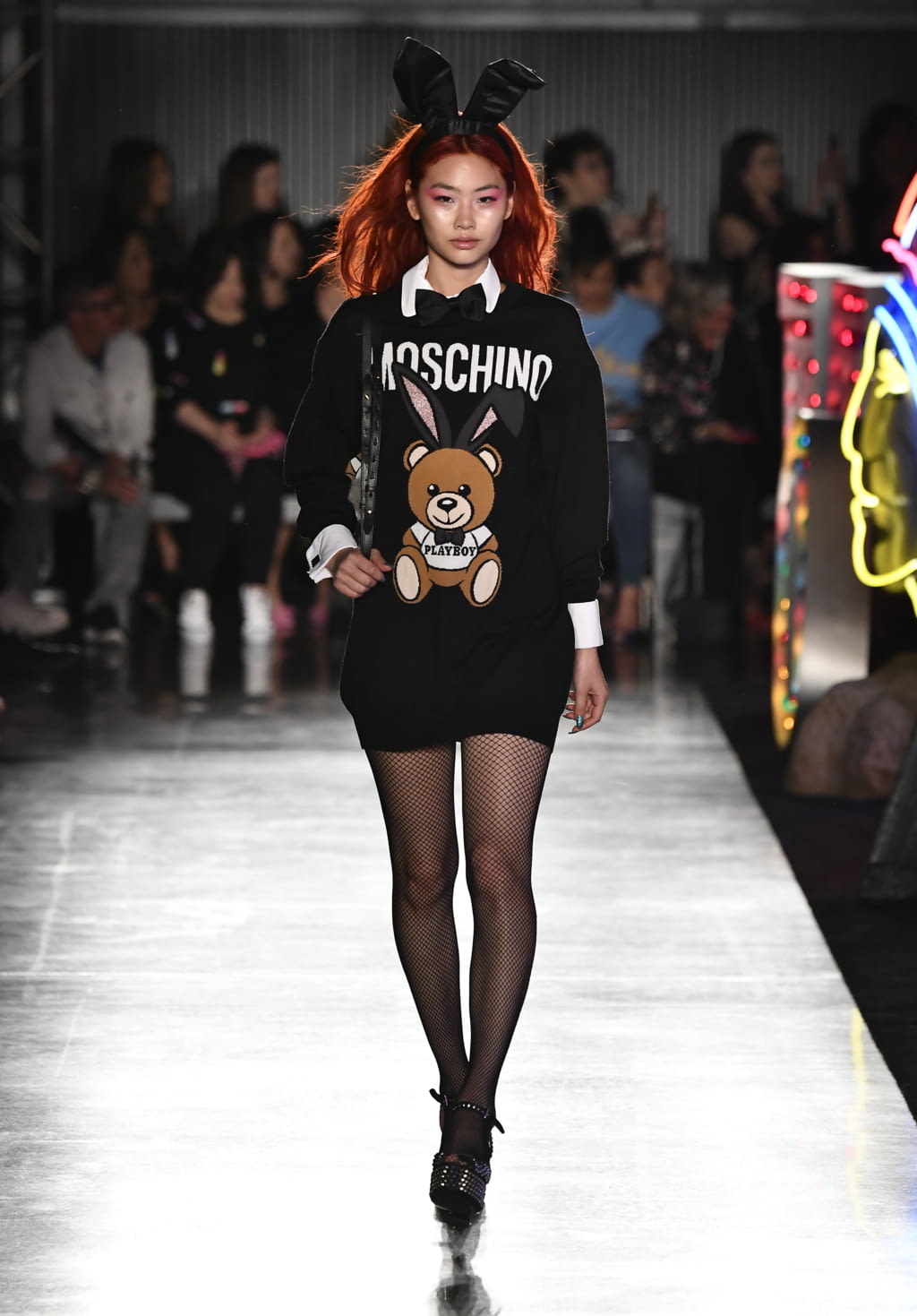 Fashion Week Milan Resort 2018 look 40 from the Moschino collection 女装