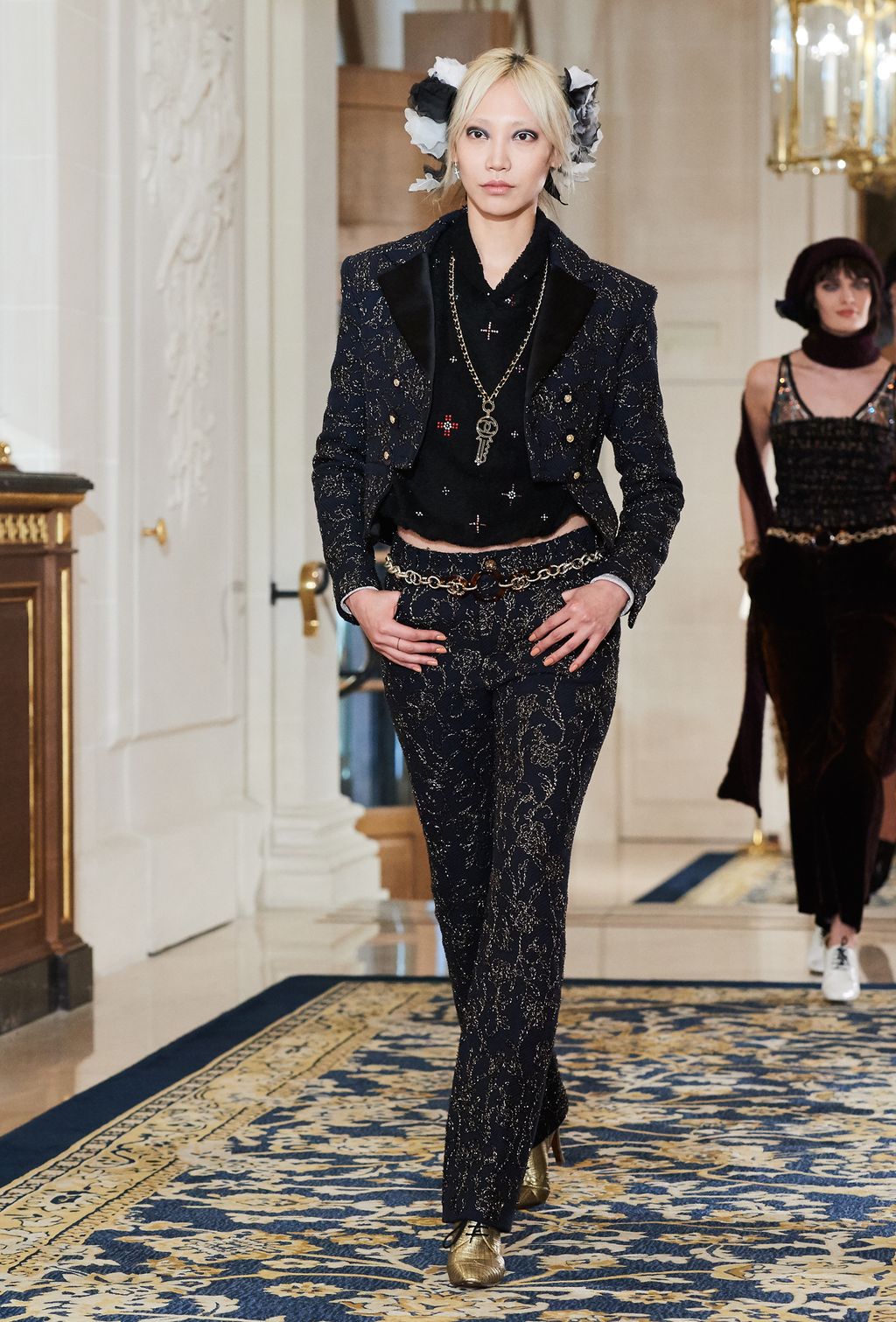 Fashion Week Paris Pre-Fall 2017 look 40 from the Chanel collection womenswear