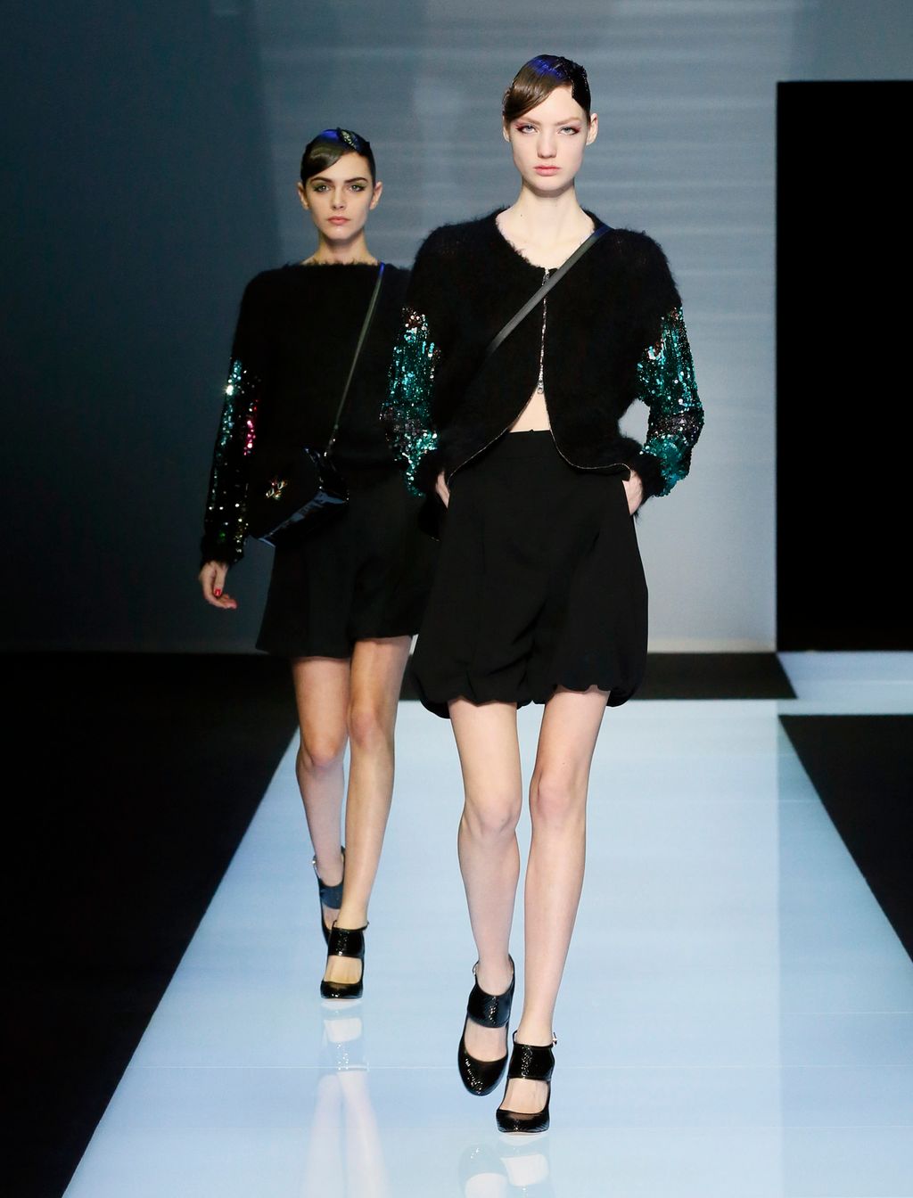 Fashion Week Milan Fall/Winter 2016 look 40 from the Emporio Armani collection womenswear