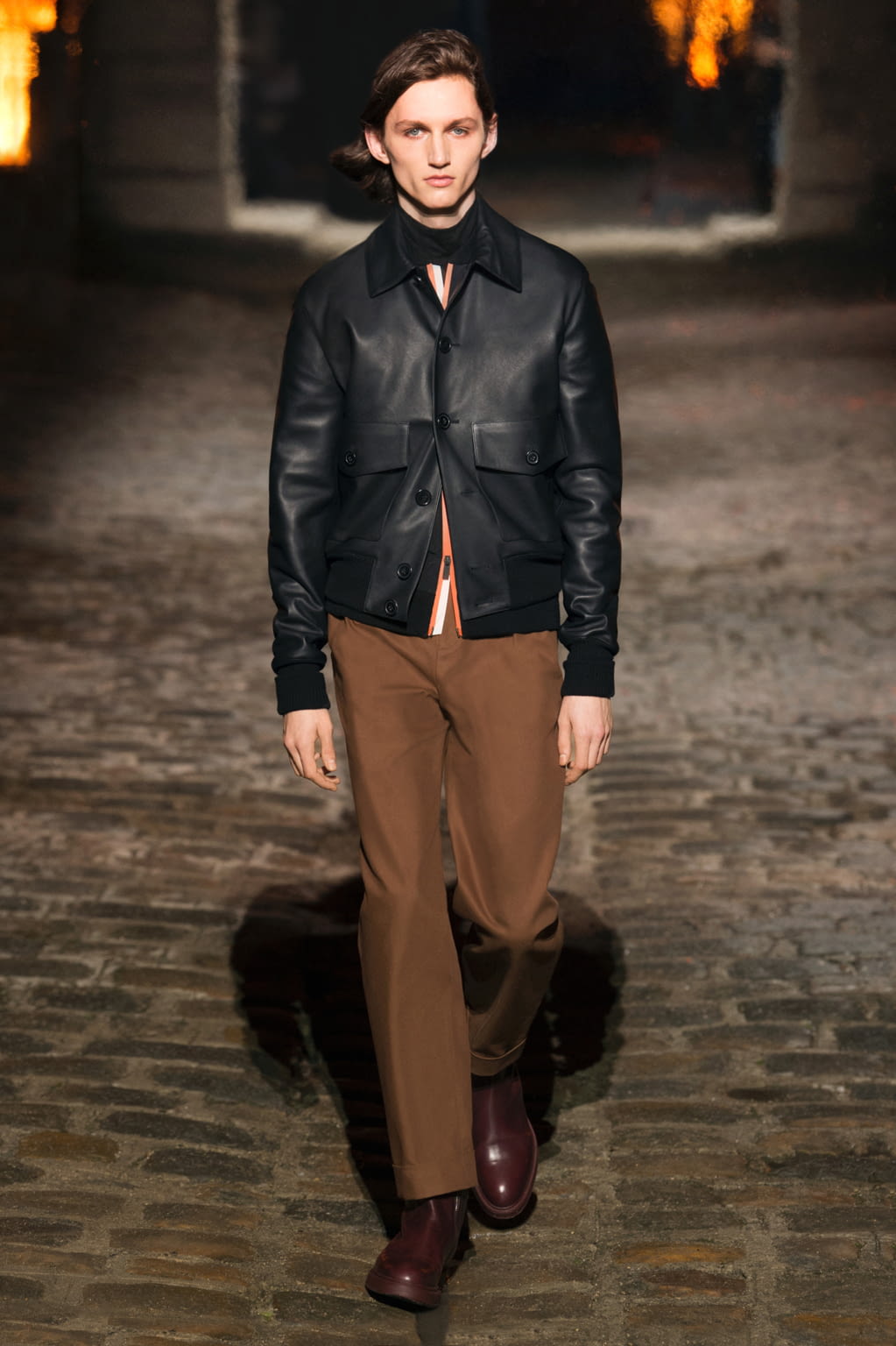 Fashion Week Paris Fall/Winter 2018 look 40 from the Hermès collection 男装
