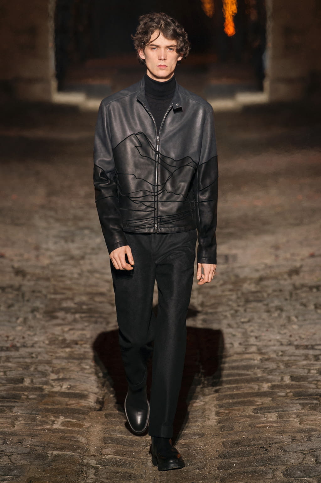 Fashion Week Paris Fall/Winter 2018 look 41 from the Hermès collection menswear