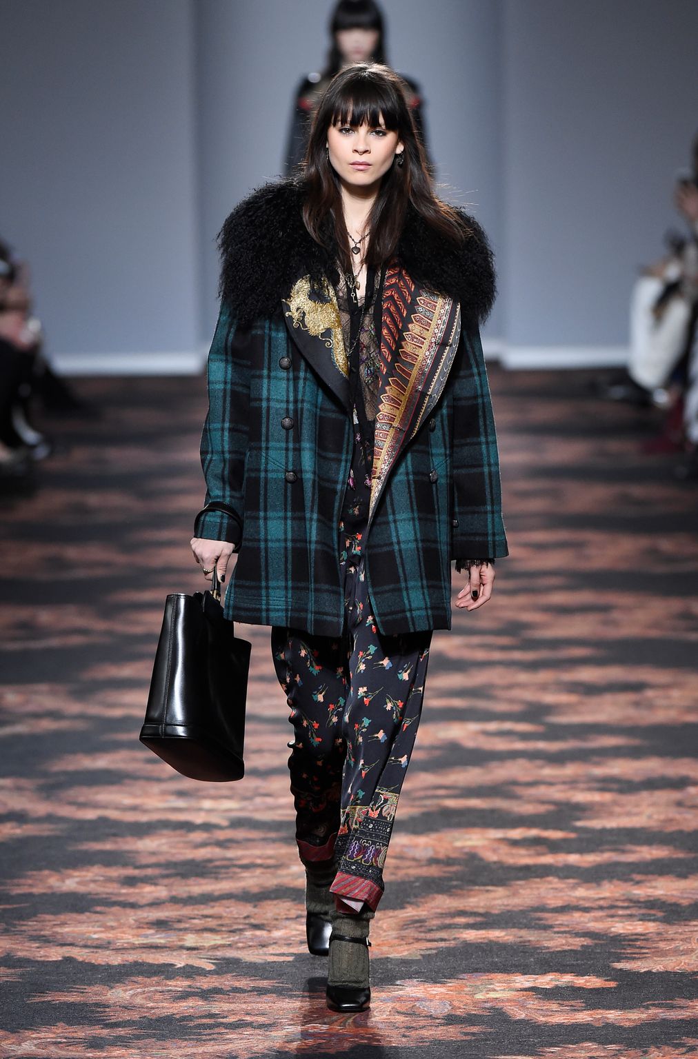 Fashion Week Milan Fall/Winter 2016 look 42 from the Etro collection 女装