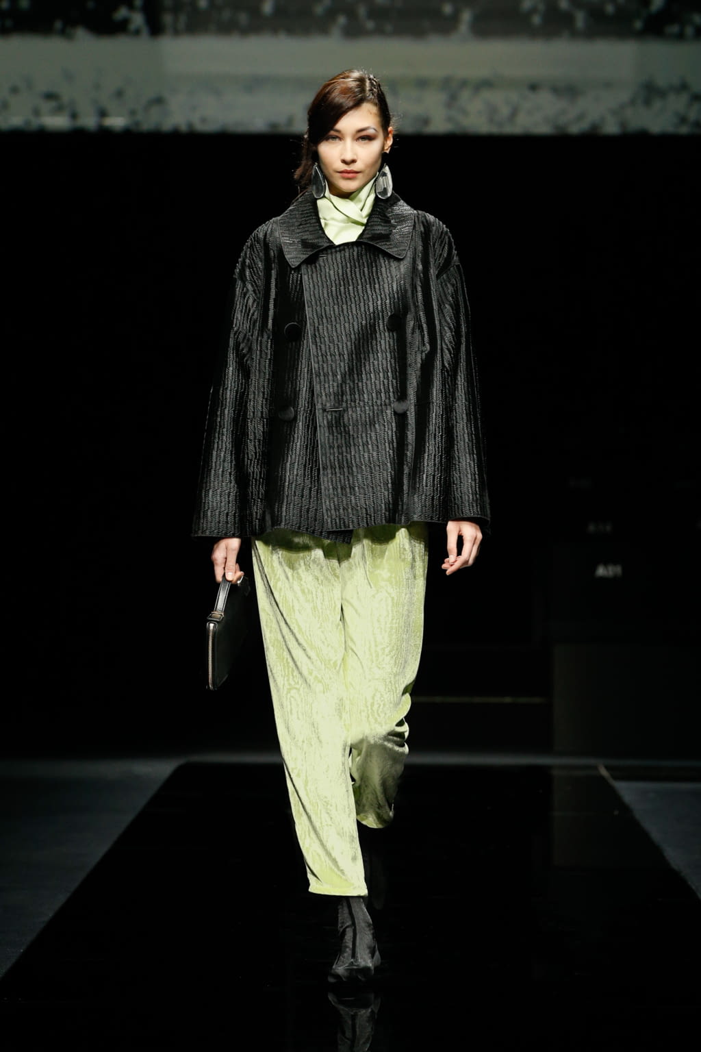Fashion Week Milan Fall/Winter 2020 look 43 from the Giorgio Armani collection womenswear
