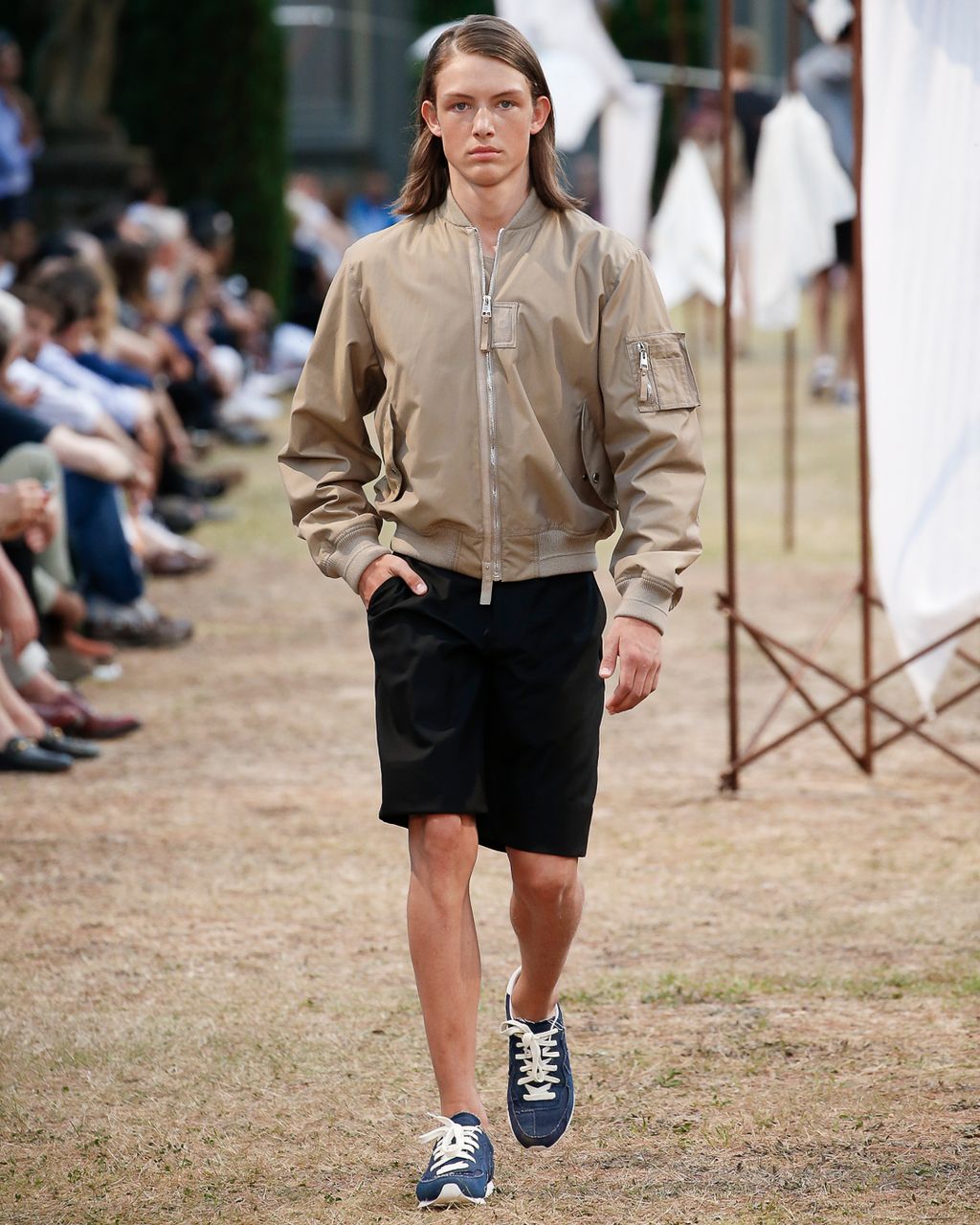 Fashion Week London Spring/Summer 2018 look 43 from the JW Anderson collection menswear