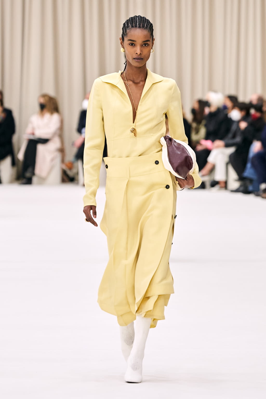 Fashion Week Milan Fall/Winter 2022 look 43 from the Jil Sander collection womenswear