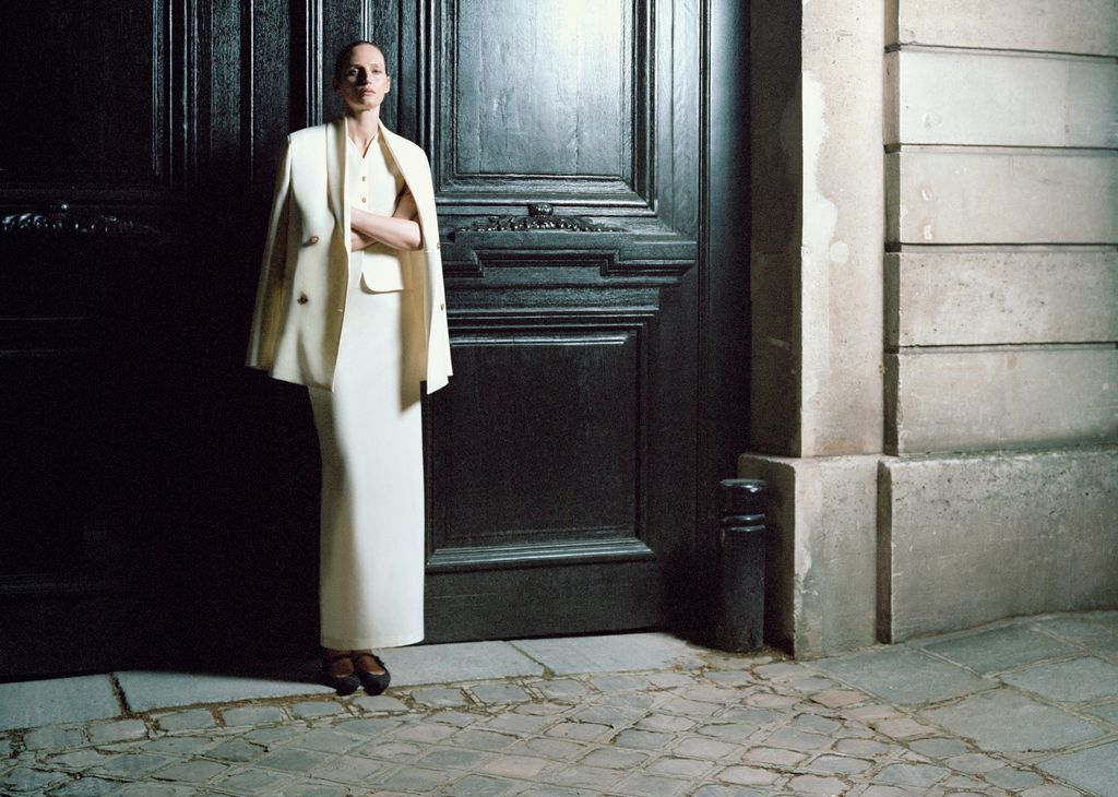 Fashion Week Paris Fall/Winter 2024 look 1 from the Loulou de Saison collection womenswear