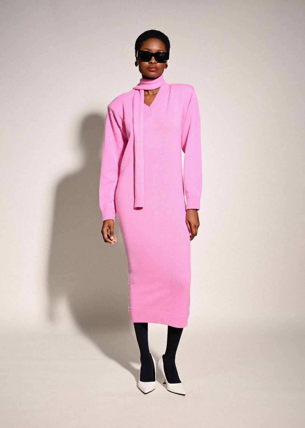 Fashion Week Paris Pre-Fall 2023 look 44 from the ROWEN ROSE collection 女装