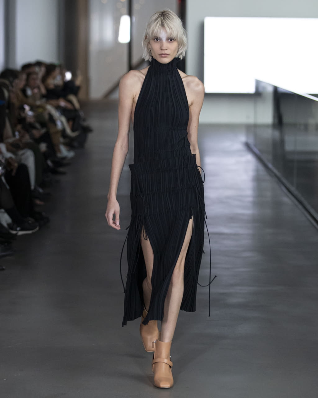 Fashion Week New York Fall/Winter 2020 look 44 de la collection Dion Lee womenswear