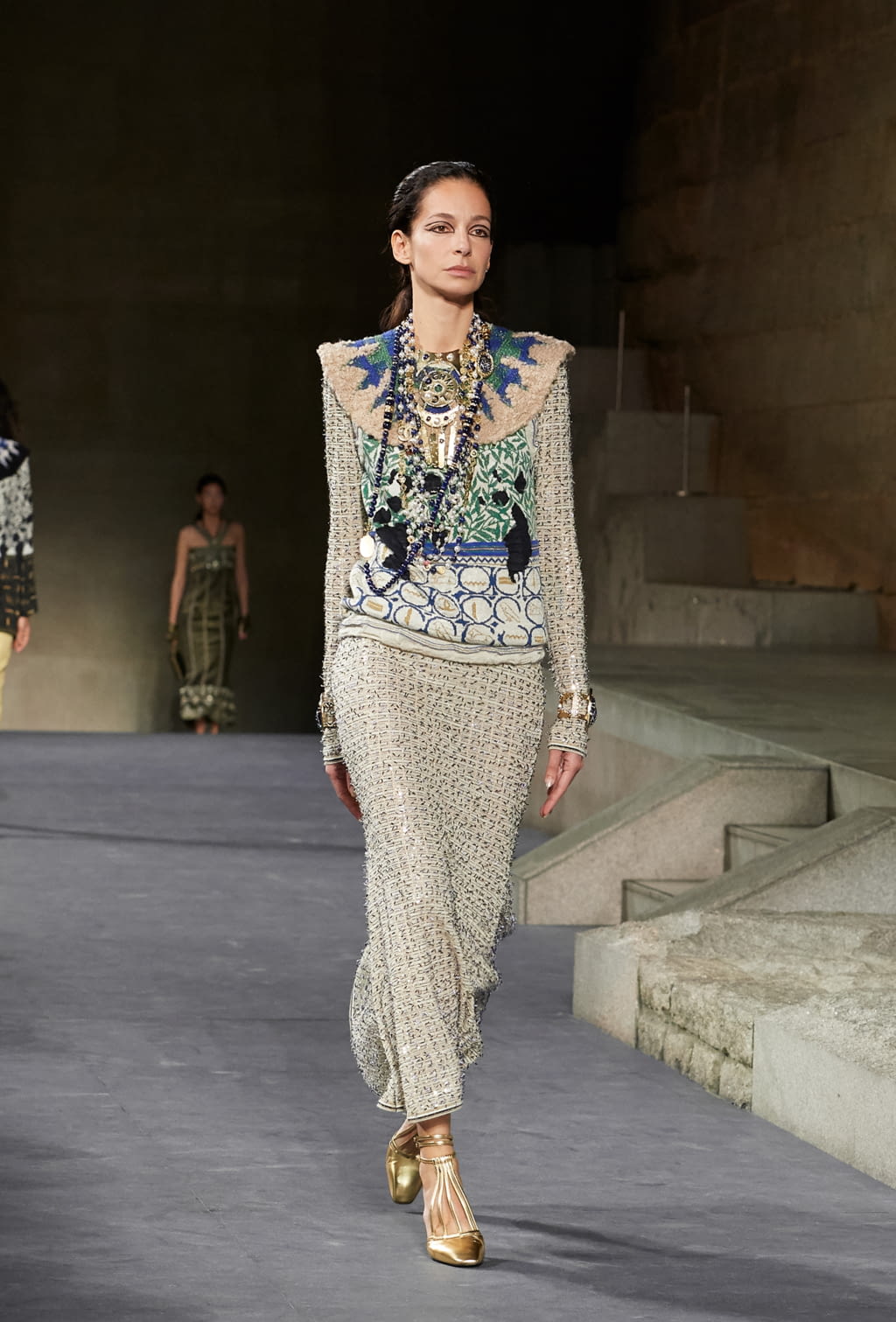 Fashion Week New York Pre-Fall 2019 look 44 from the Chanel collection womenswear