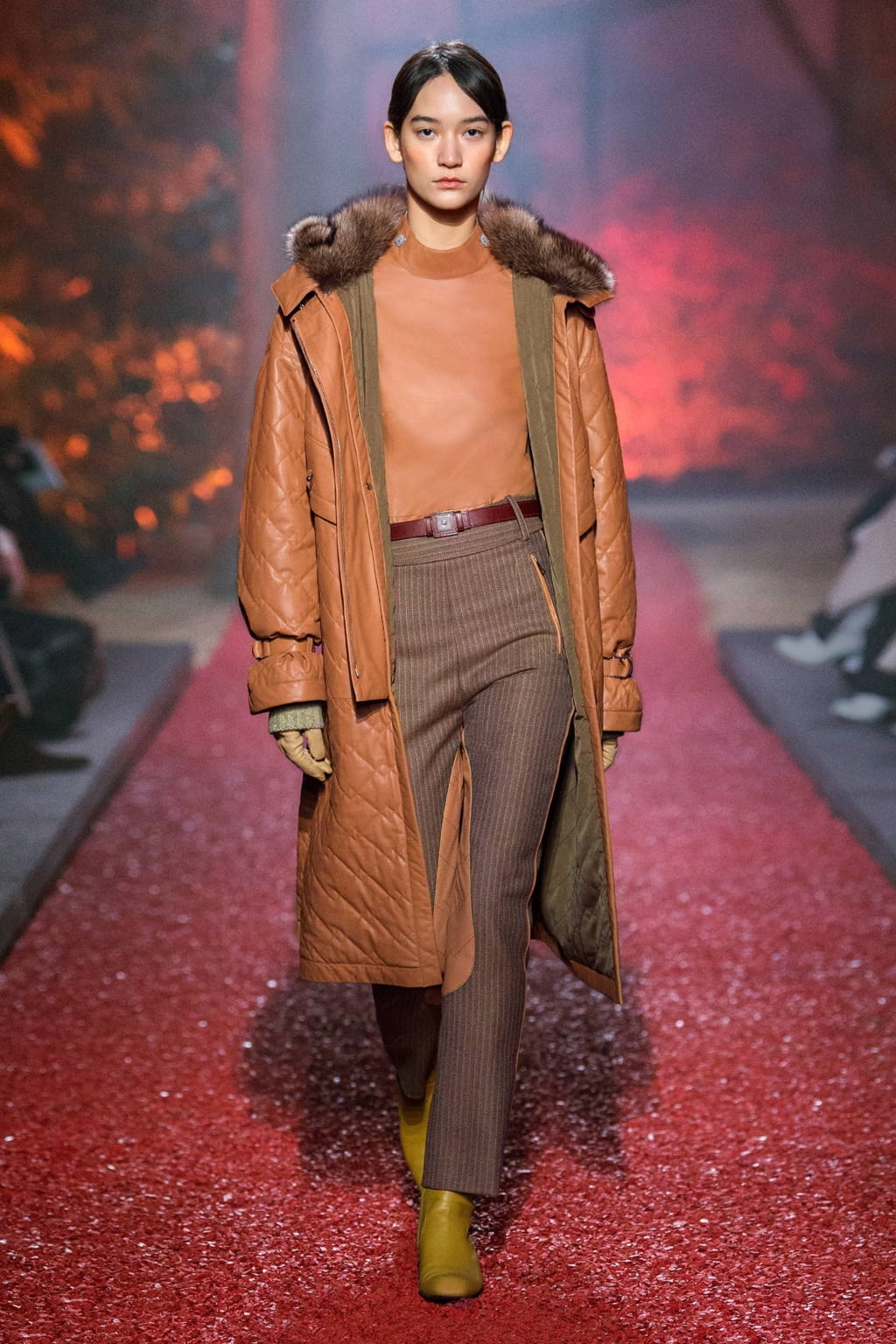 Fashion Week Paris Fall/Winter 2018 look 44 de la collection Hermès womenswear