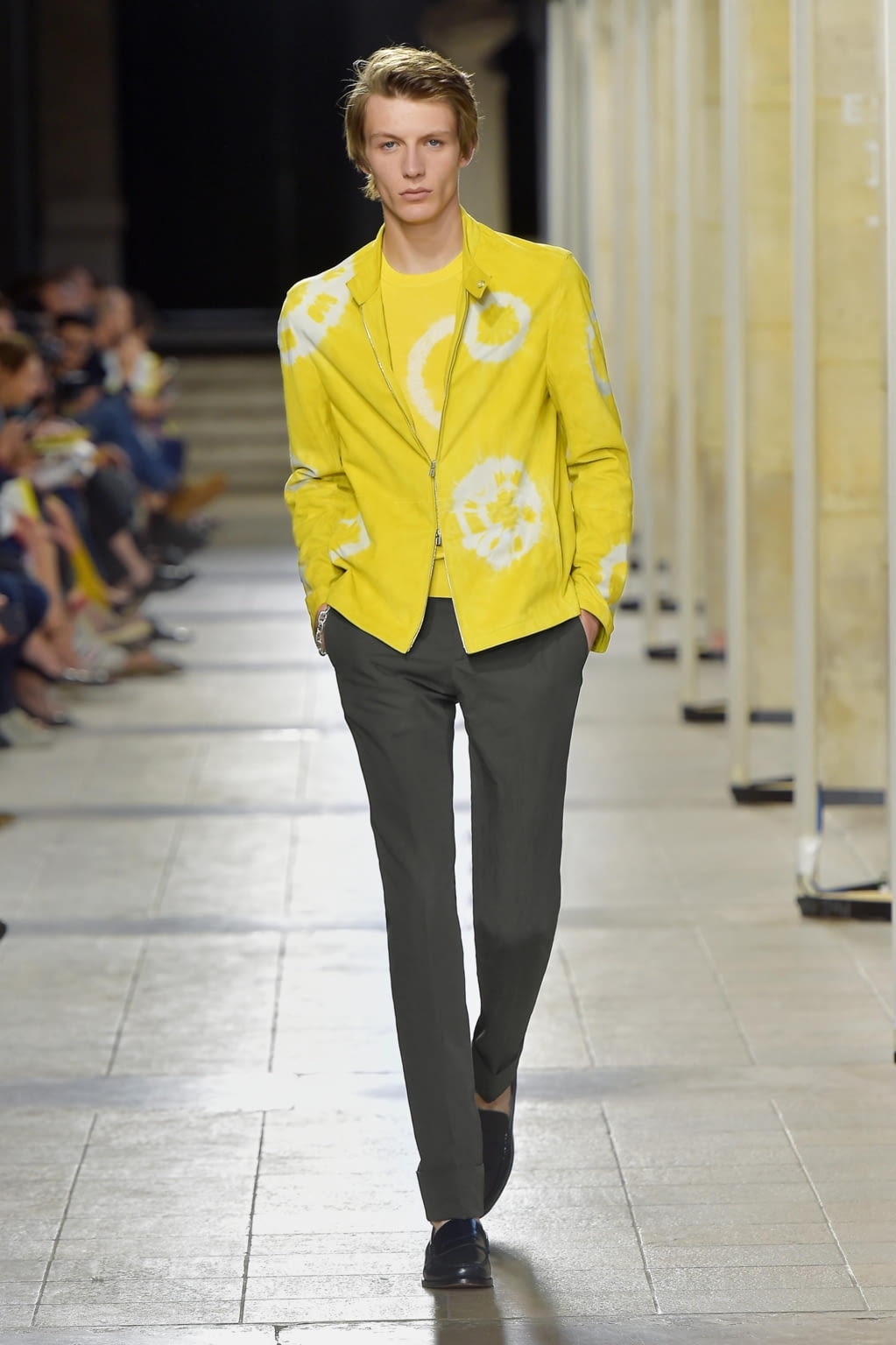 Fashion Week Paris Spring/Summer 2017 look 44 from the Hermès collection menswear