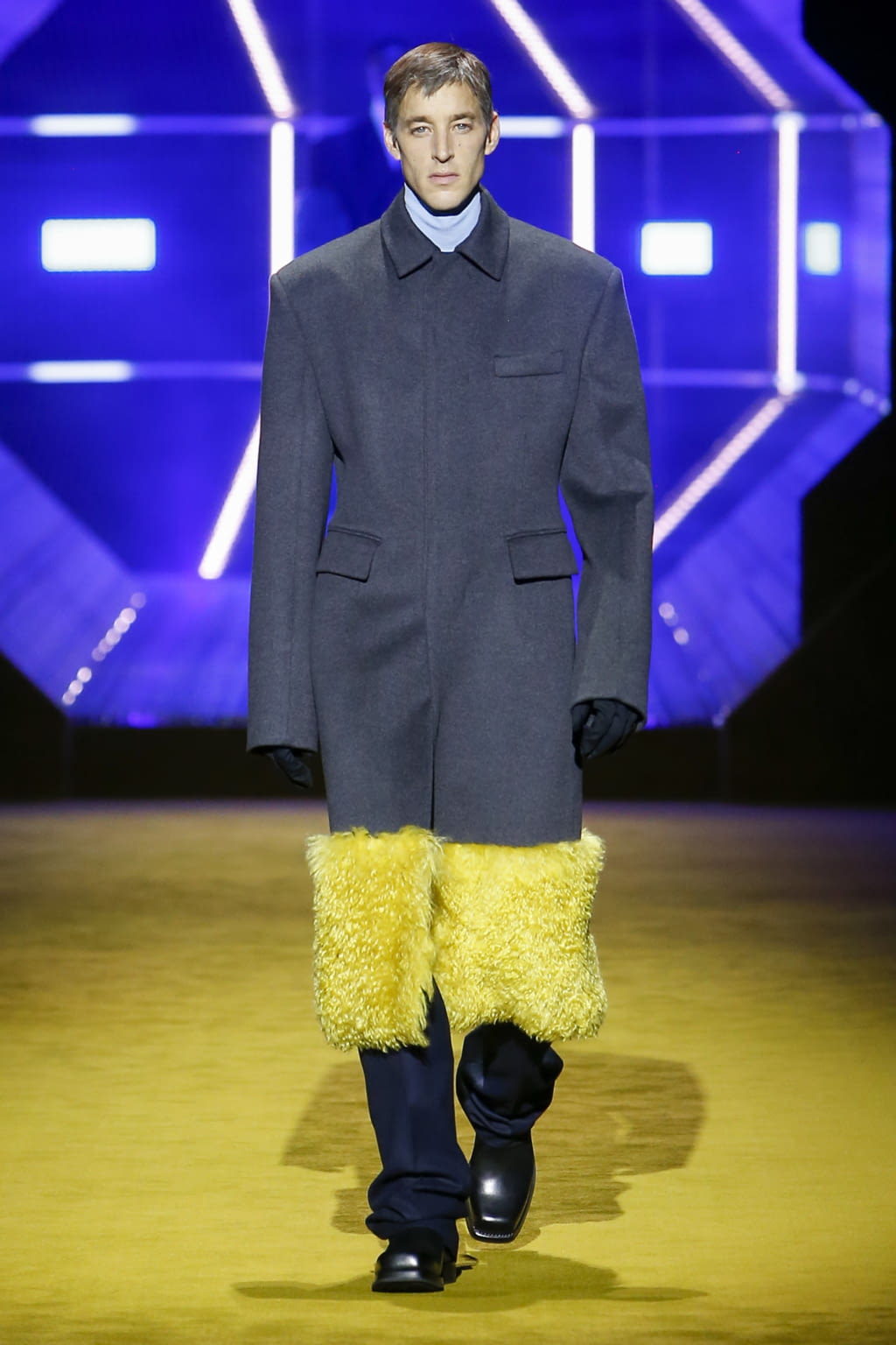 Fashion Week Milan Fall/Winter 2022 look 45 from the Prada collection menswear