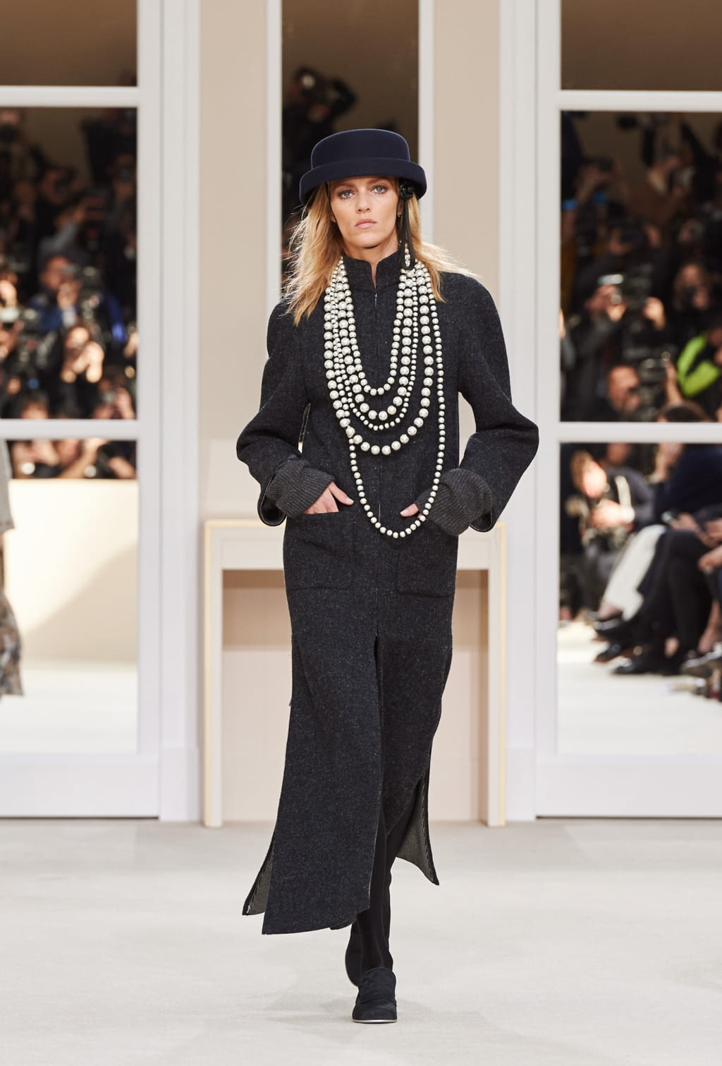 Fashion Week Paris Fall/Winter 2016 look 46 de la collection Chanel womenswear