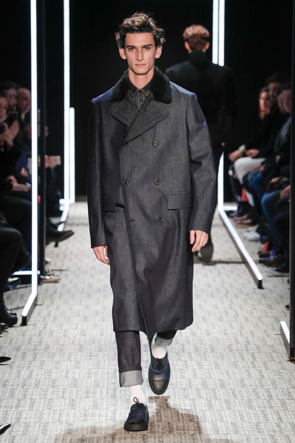Fashion Week Paris Fall/Winter 2017 look 47 from the Cerruti 1881 collection 男装
