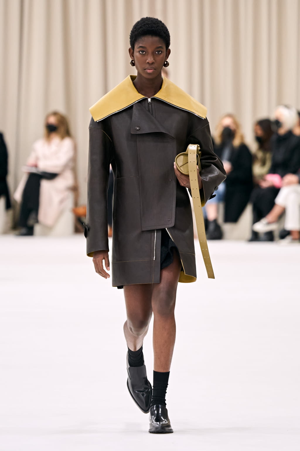 Fashion Week Milan Fall/Winter 2022 look 47 from the Jil Sander collection womenswear