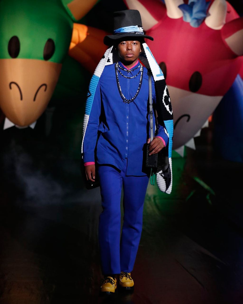 Fashion Week Paris Spring/Summer 2021 look 108 from the Louis Vuitton collection 男装