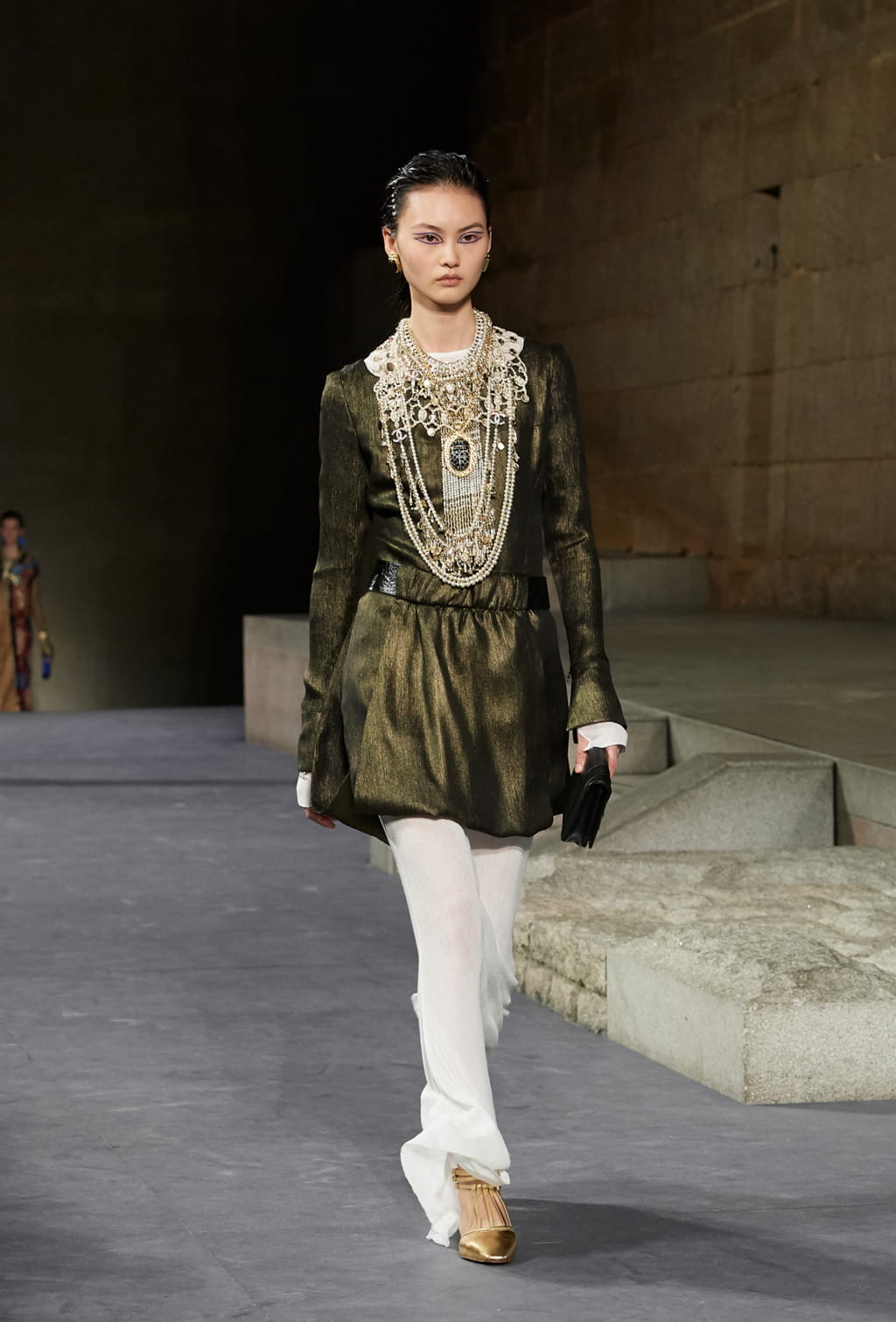 Fashion Week New York Pre-Fall 2019 look 47 from the Chanel collection womenswear