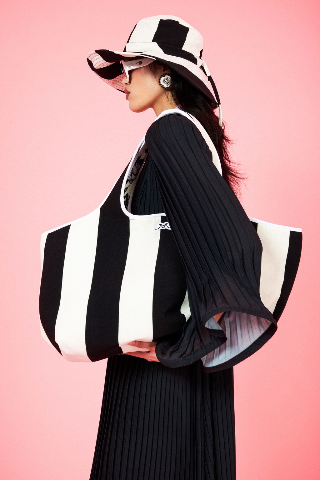 Fashion Week Paris Spring/Summer 2025 look 59 from the ROWEN ROSE collection 女装