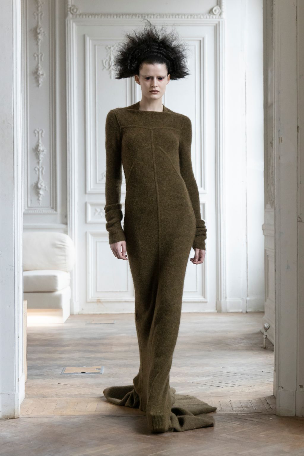 Fashion Week Paris Fall/Winter 2024 look 48 de la collection Rick Owens womenswear