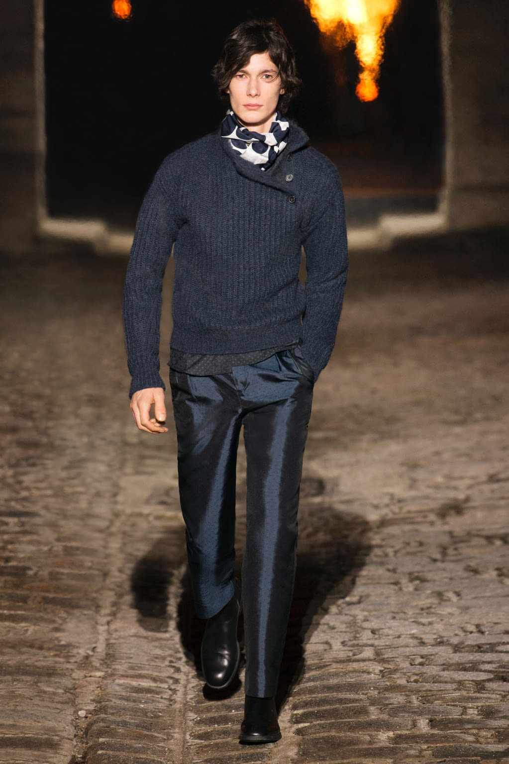 Fashion Week Paris Fall/Winter 2018 look 47 from the Hermès collection menswear