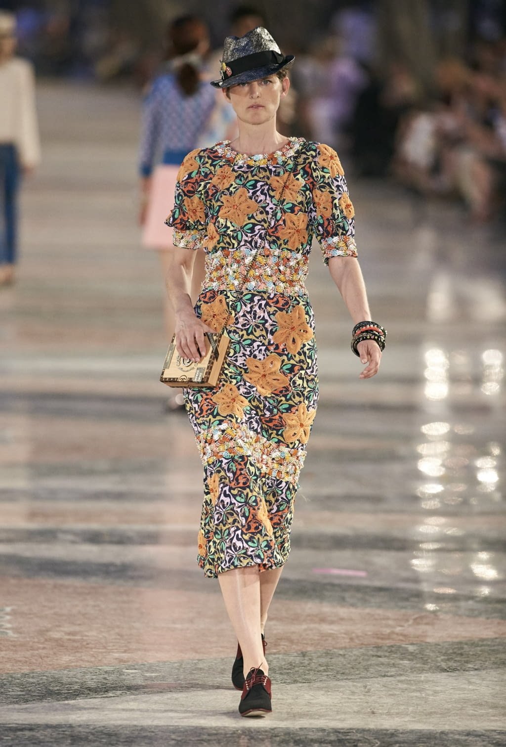 Fashion Week Paris Resort 2017 look 48 from the Chanel collection 女装