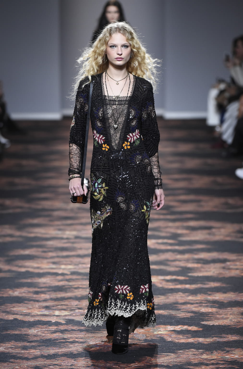 Fashion Week Milan Fall/Winter 2016 look 48 from the Etro collection womenswear