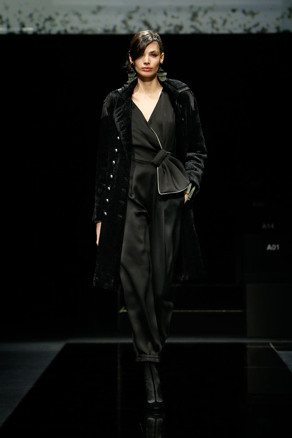 Fashion Week Milan Fall/Winter 2020 look 49 from the Giorgio Armani collection womenswear