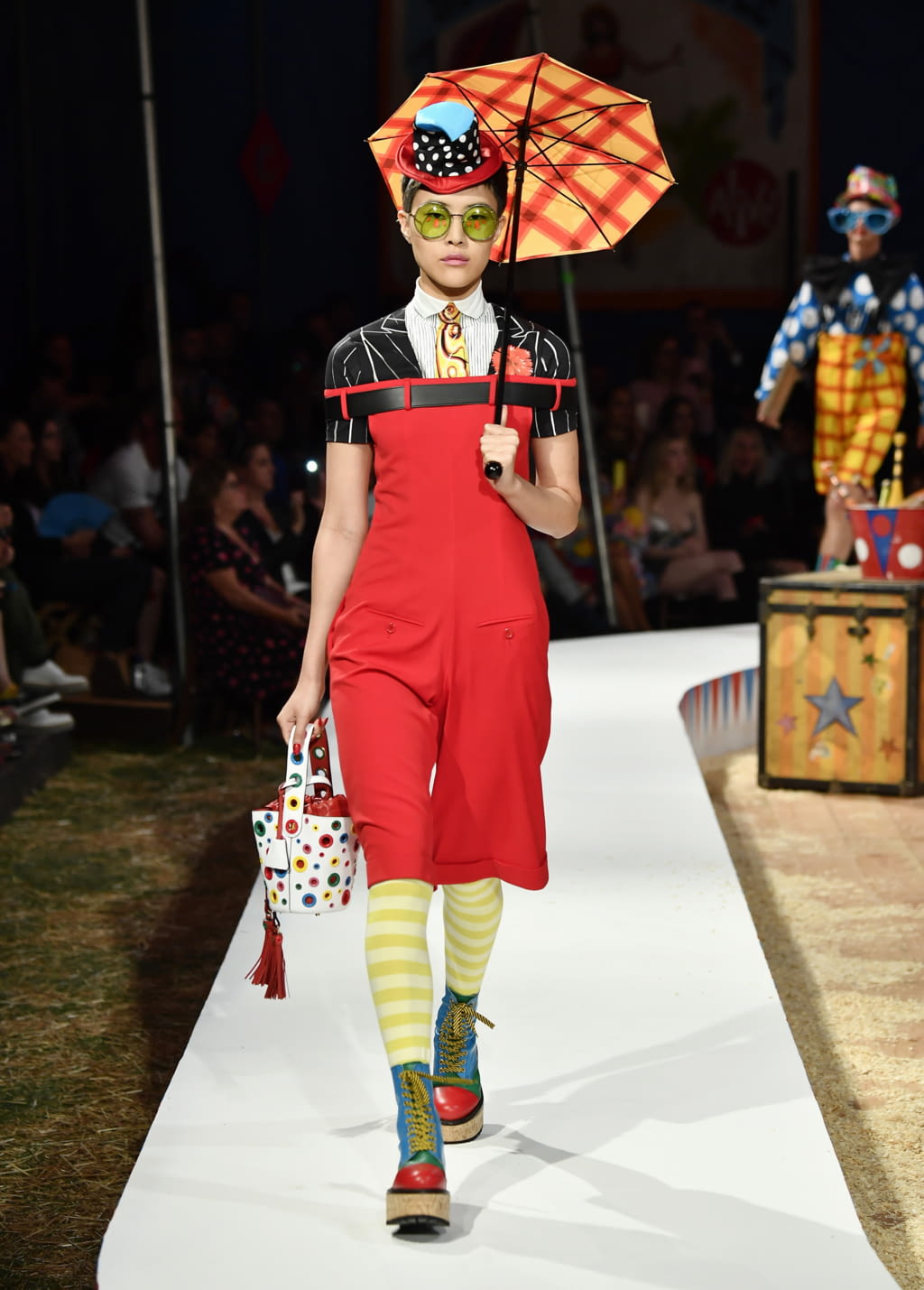 Fashion Week Milan Resort 2019 look 49 from the Moschino collection womenswear