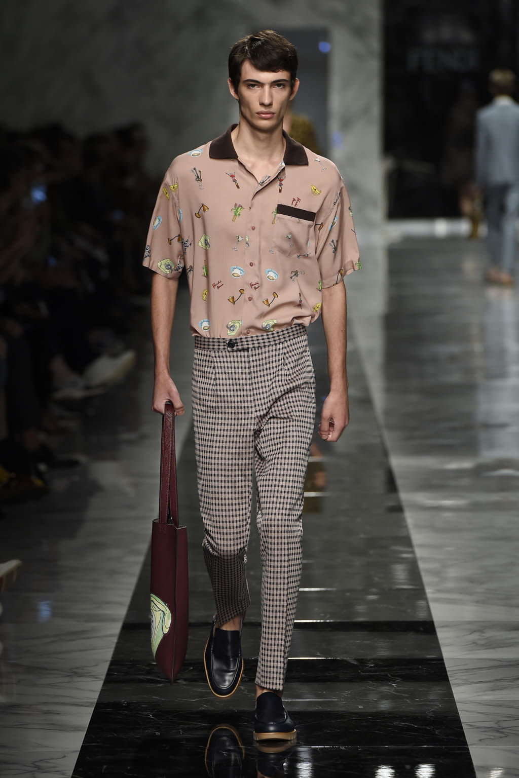 Fashion Week Milan Spring/Summer 2018 look 49 from the Fendi collection 男装