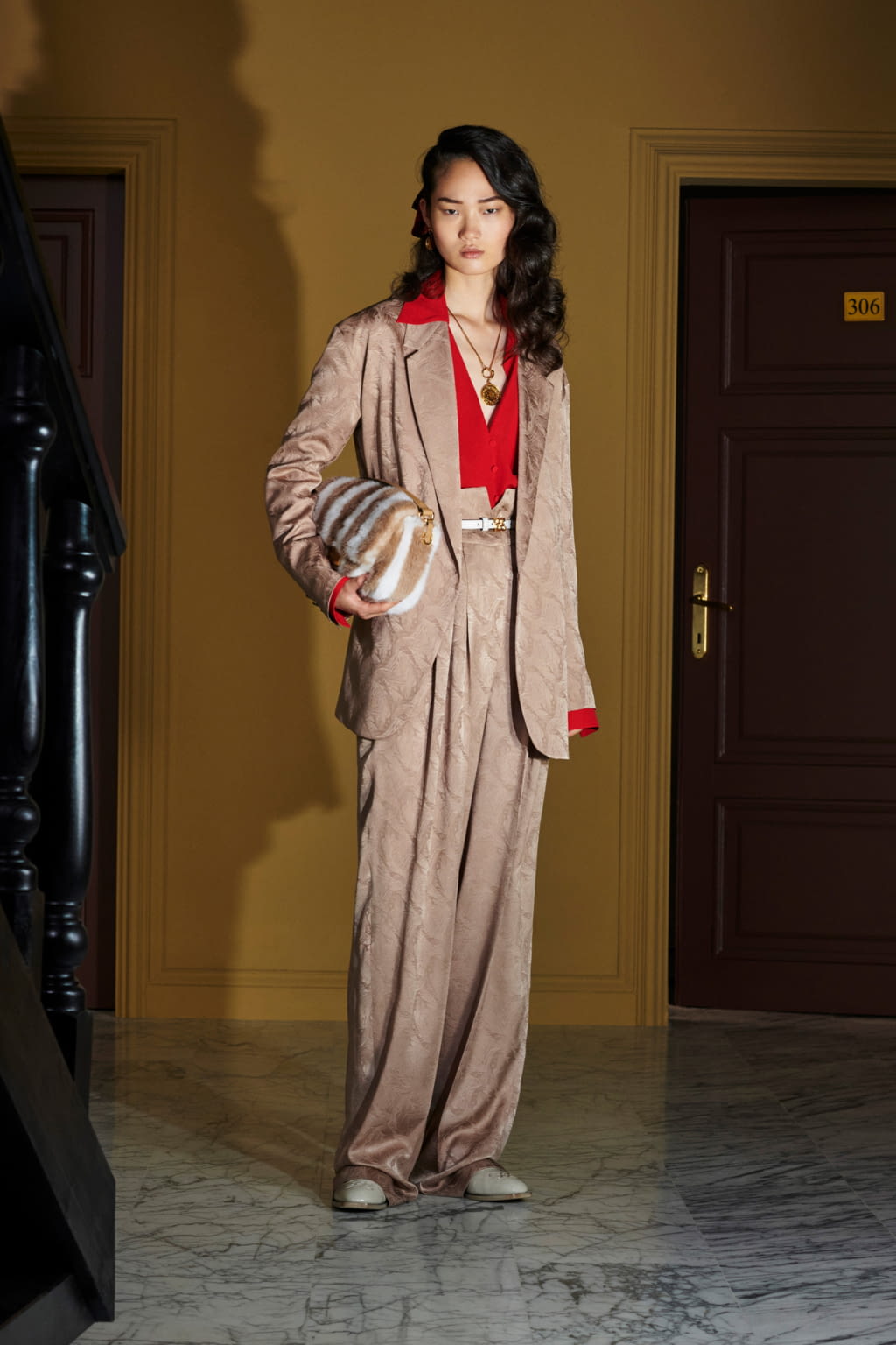 Fashion Week Milan Resort 2020 look 49 from the Fendi collection 女装