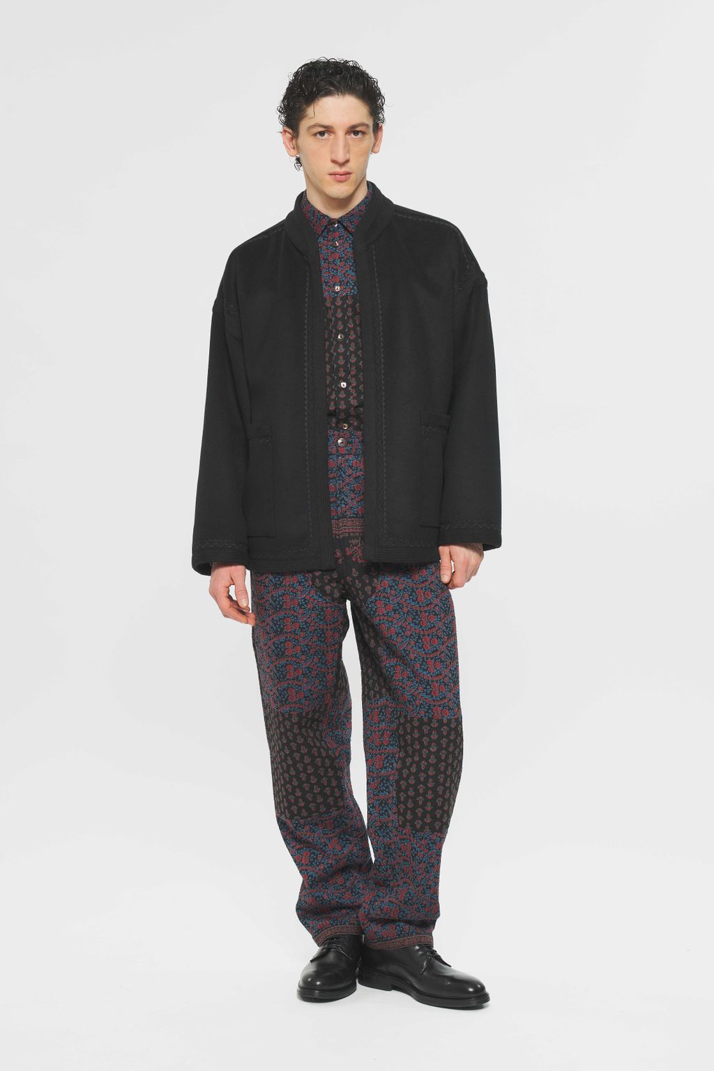 Fashion Week Paris Fall/Winter 2024 look 4 de la collection Antik Batik menswear