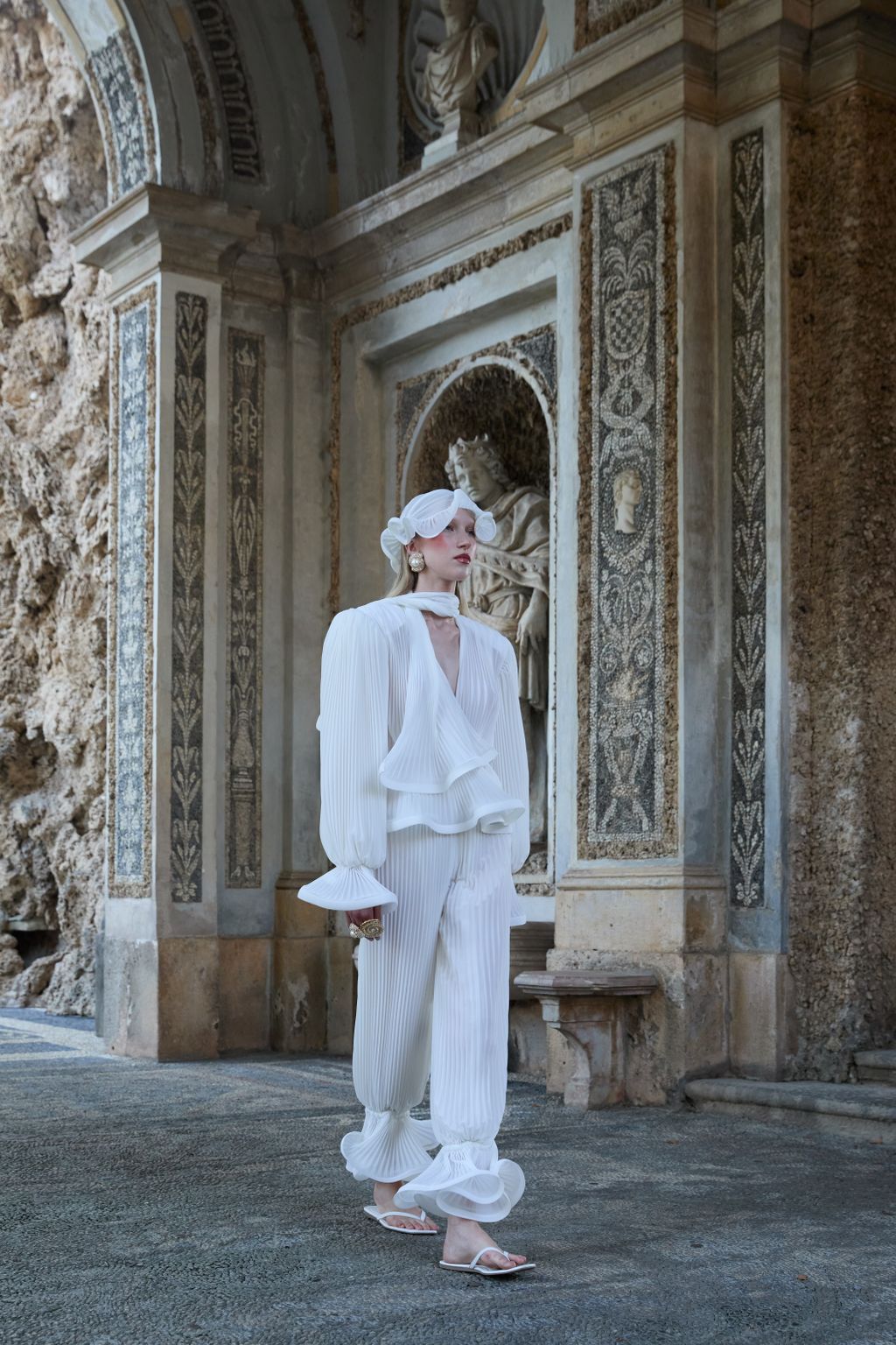 Fashion Week Paris Spring/Summer 2026 look 8 from the ROWEN ROSE collection menswear