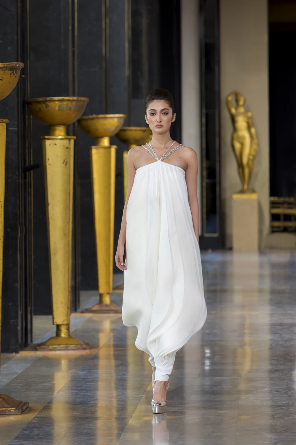 Fashion Week Paris Spring/Summer 2020 look 5 from the Stephane Rolland collection 高级定制