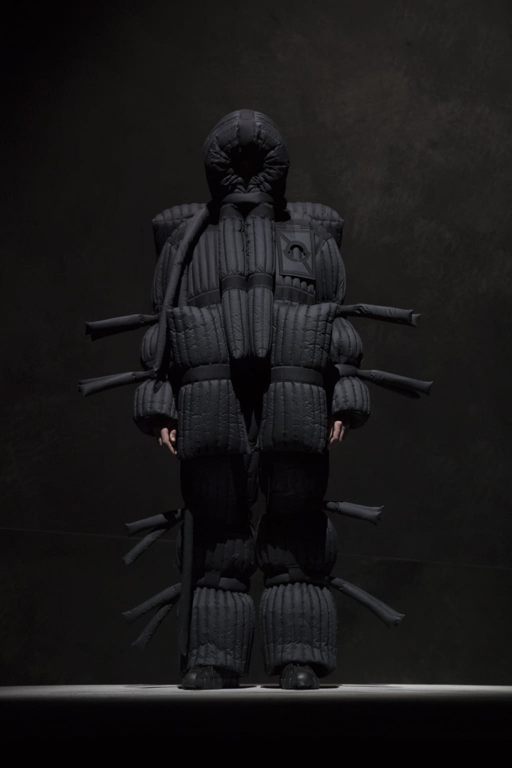 Fashion Week Milan Fall/Winter 2018 look 8 from the 5 Moncler Craig Green collection menswear