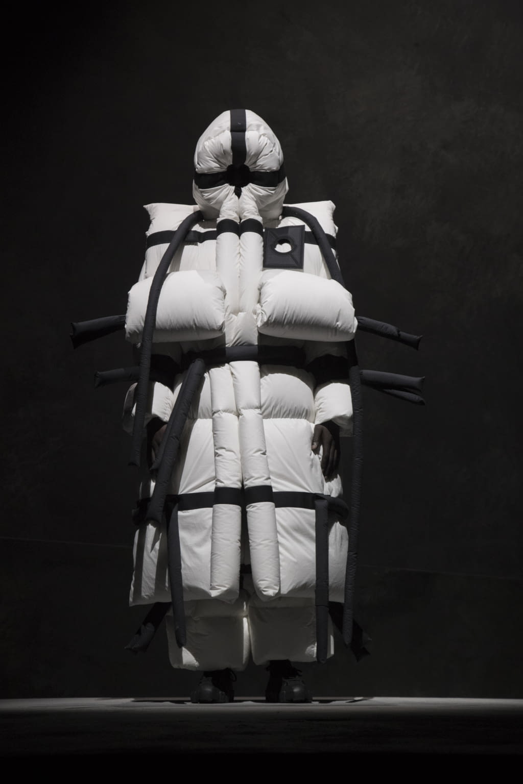 Fashion Week Milan Fall/Winter 2018 look 10 from the 5 Moncler Craig Green collection menswear