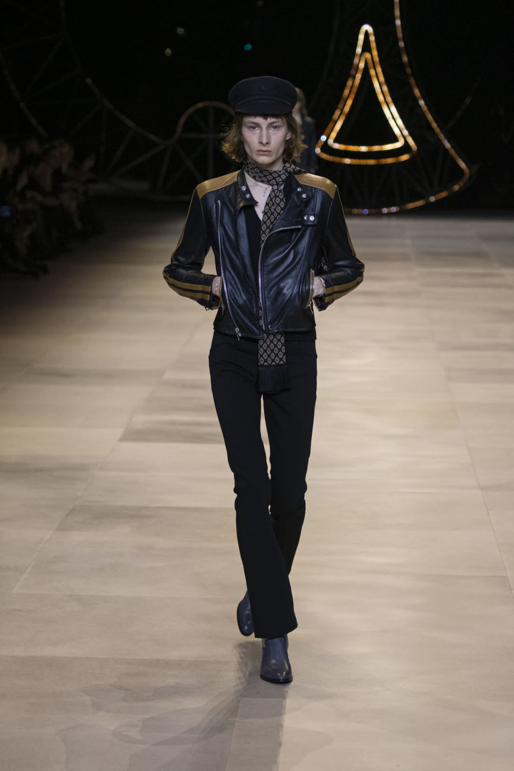 Fashion Week Paris Fall/Winter 2020 look 50 de la collection Celine womenswear
